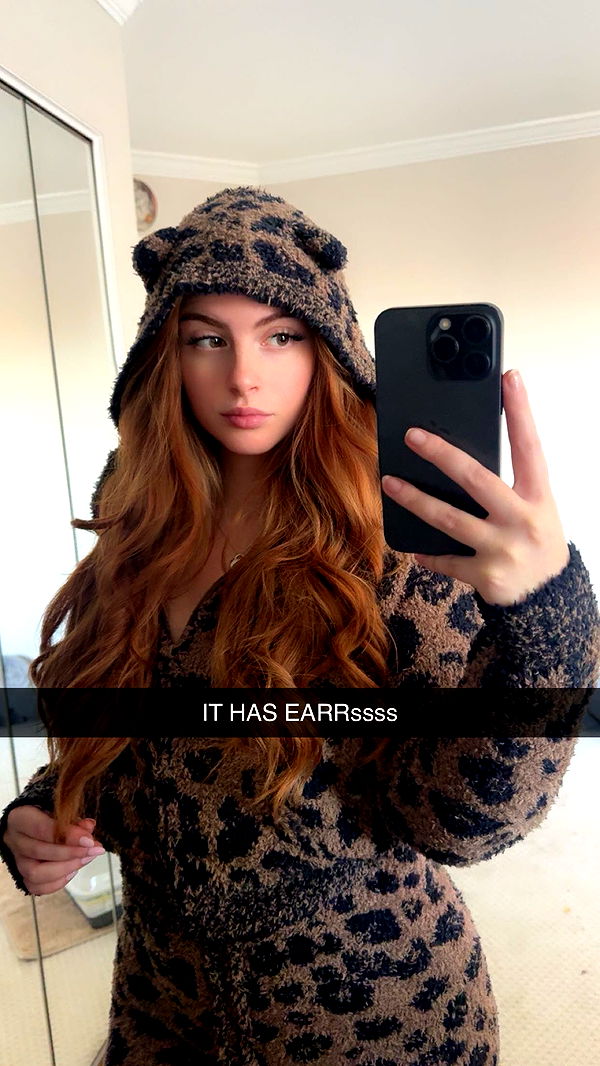 xxxtinacarmella image ~ Altpins