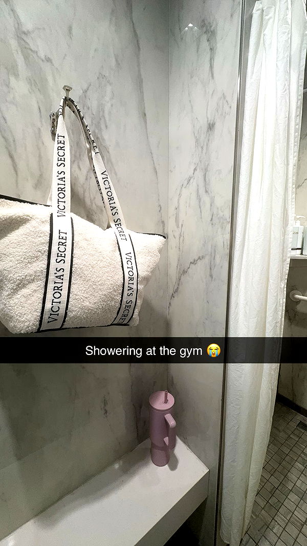 xxxtinacarmella image ~ Altpins