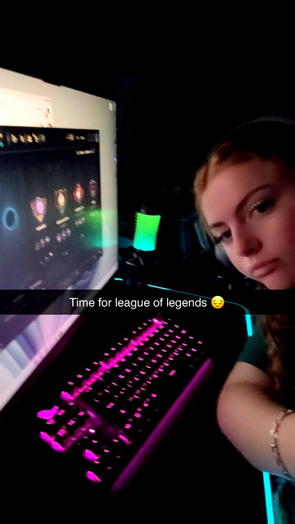 xxxtinacarmella image ~ Altpins