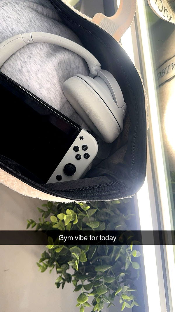 xxxtinacarmella image ~ Altpins