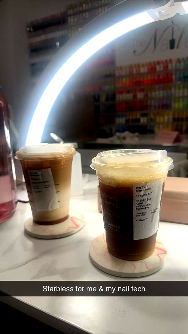 yaslenxoxo image ~ Altpins