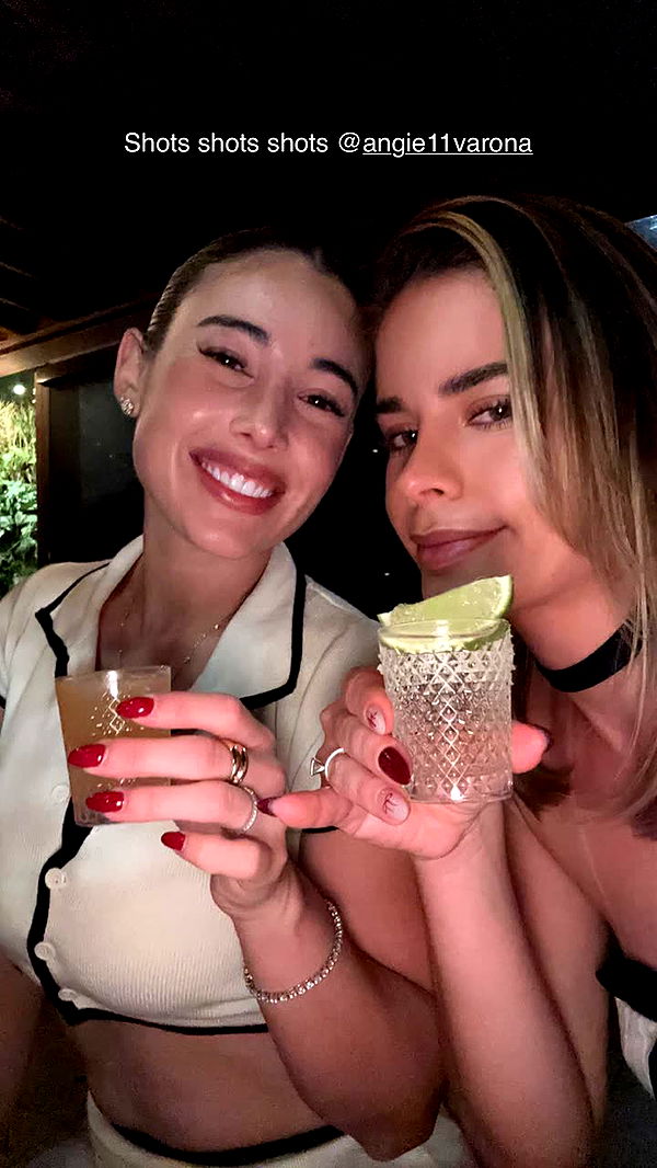 yaslenxoxo image ~ Altpins