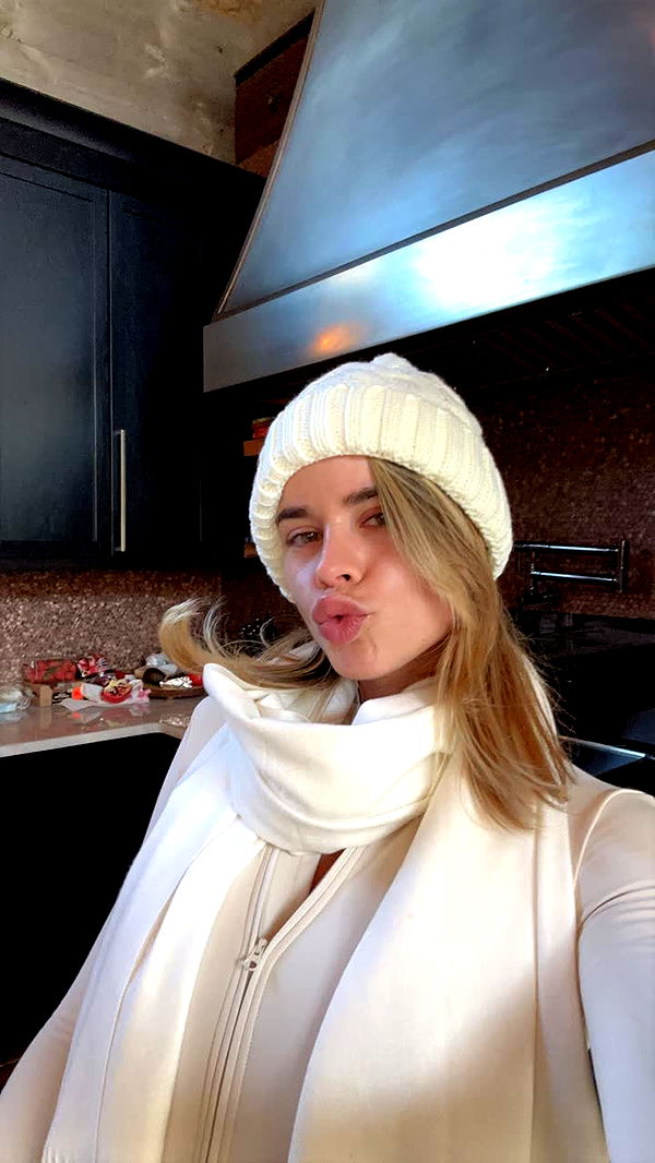 yaslenxoxo image ~ Altpins