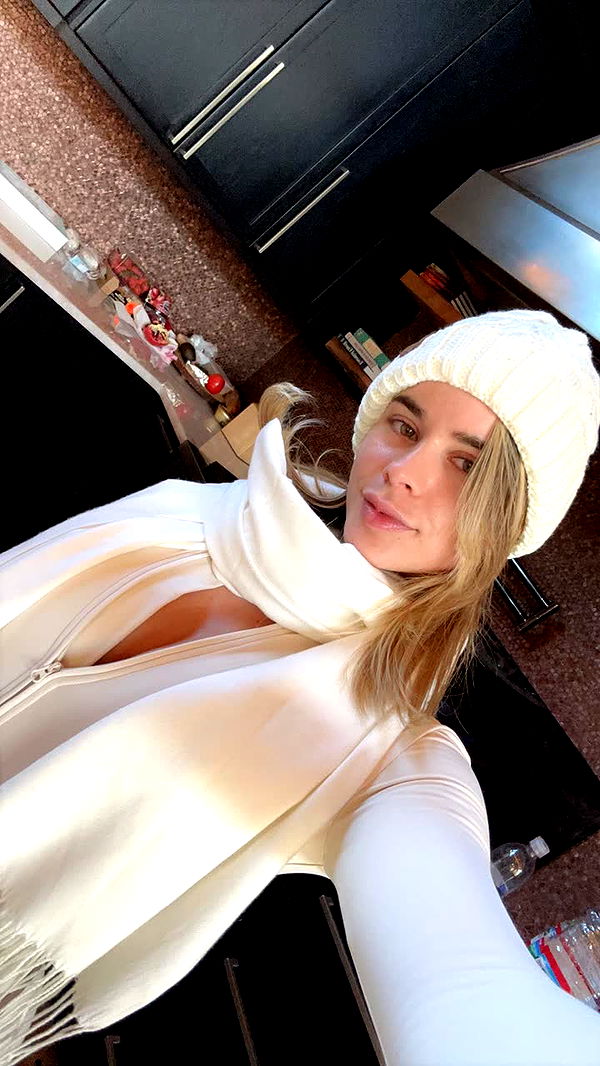 yaslenxoxo image ~ Altpins