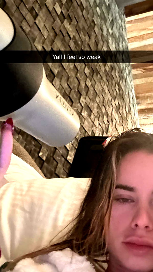 yaslenxoxo image ~ Altpins