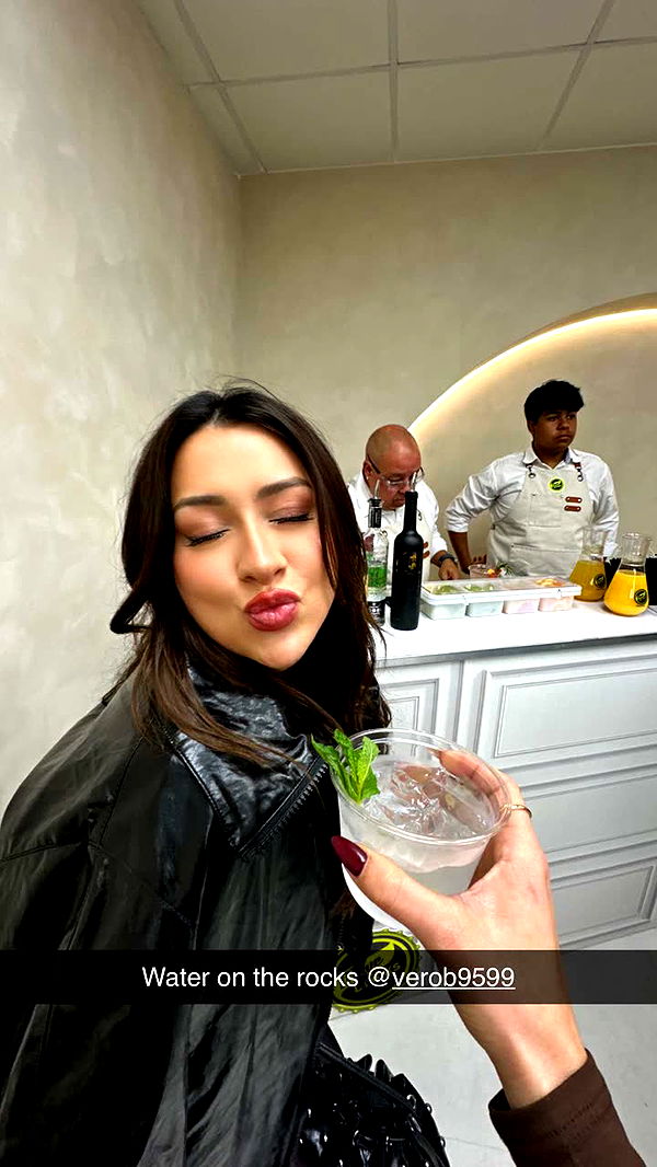 yaslenxoxo image ~ Altpins