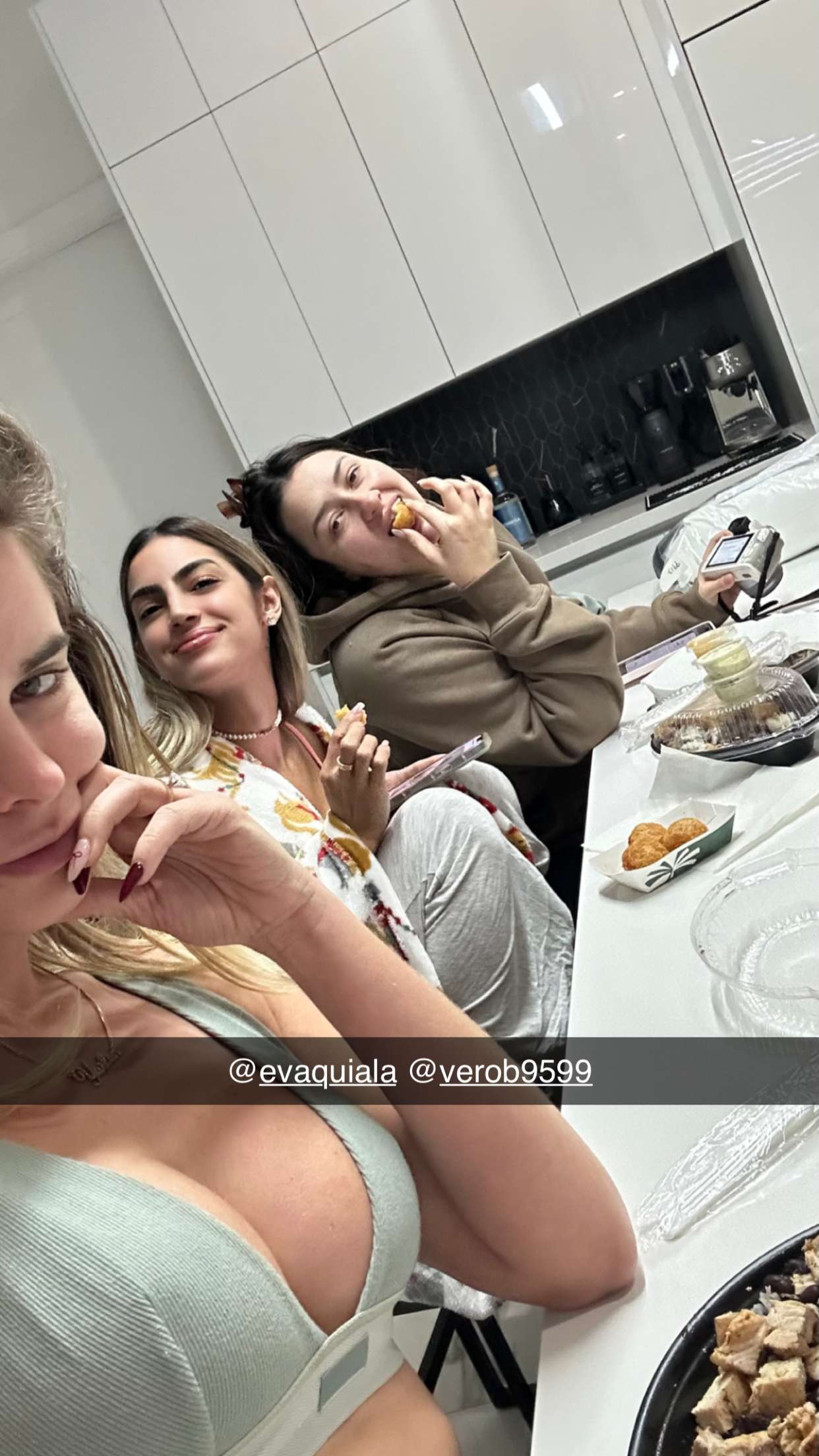 yaslenxoxo snapchat image archive image