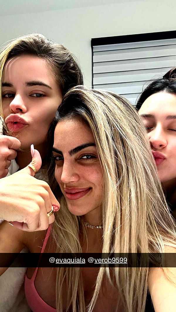 yaslenxoxo image ~ Altpins