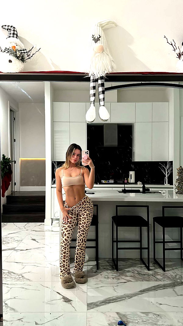 yaslenxoxo image ~ Altpins