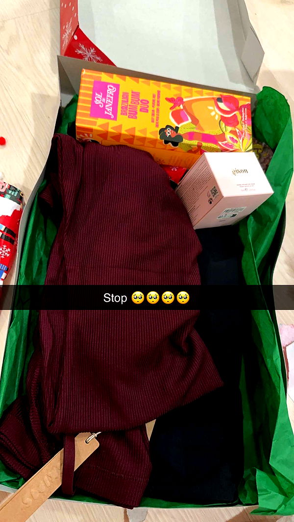 yaslenxoxo image ~ Altpins