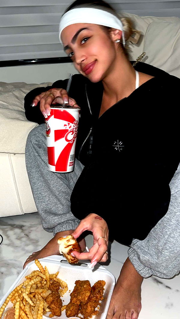 yaslenxoxo image ~ Altpins