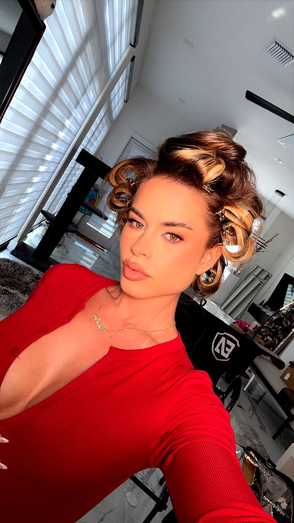 yaslenxoxo image ~ Altpins