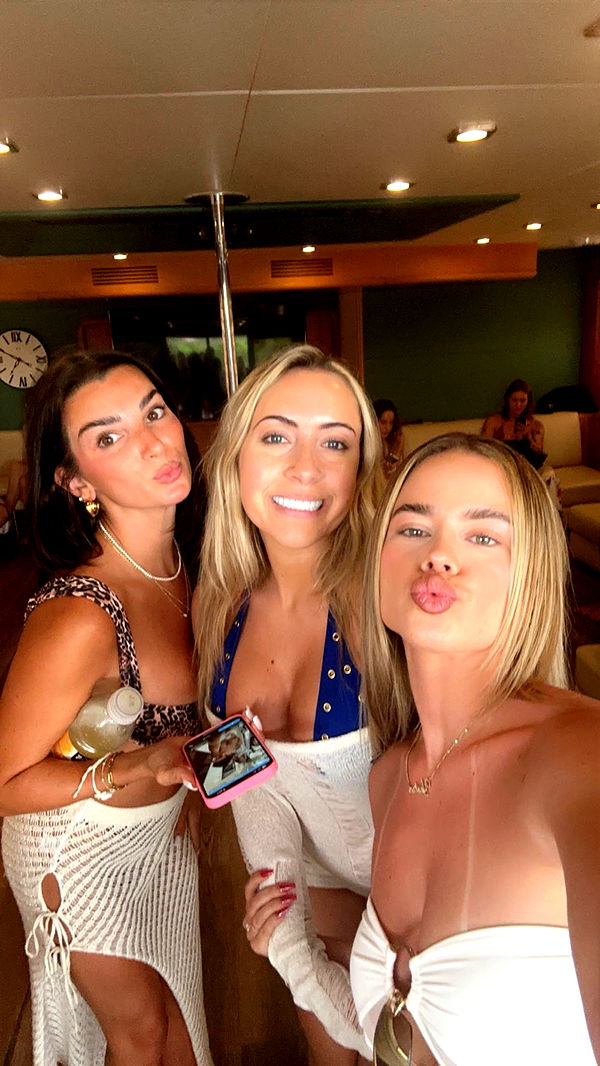 yaslenxoxo image ~ Altpins