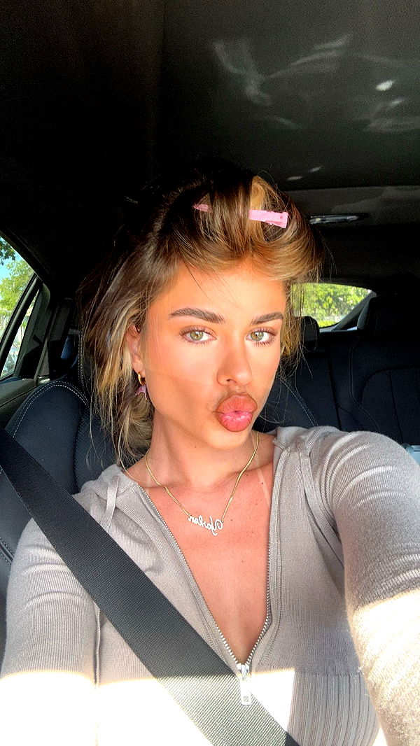 yaslenxoxo image ~ Altpins