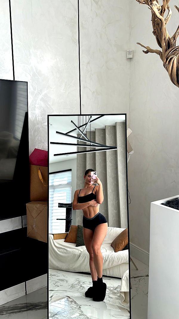 yaslenxoxo image ~ Altpins