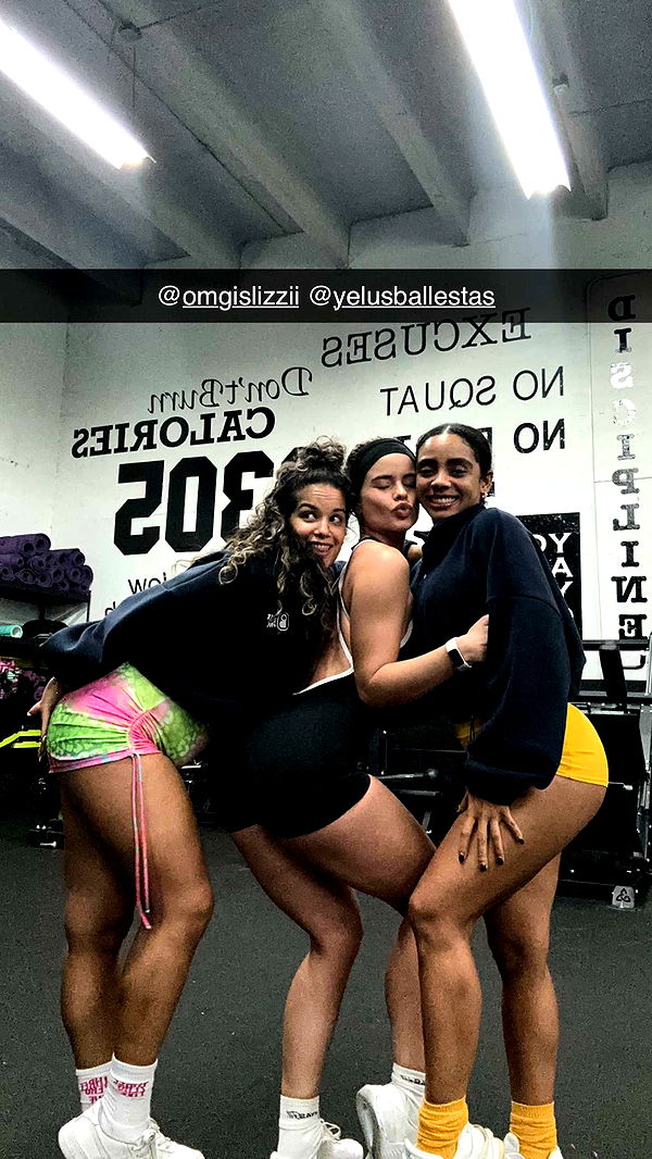 yaslenxoxo image ~ Altpins