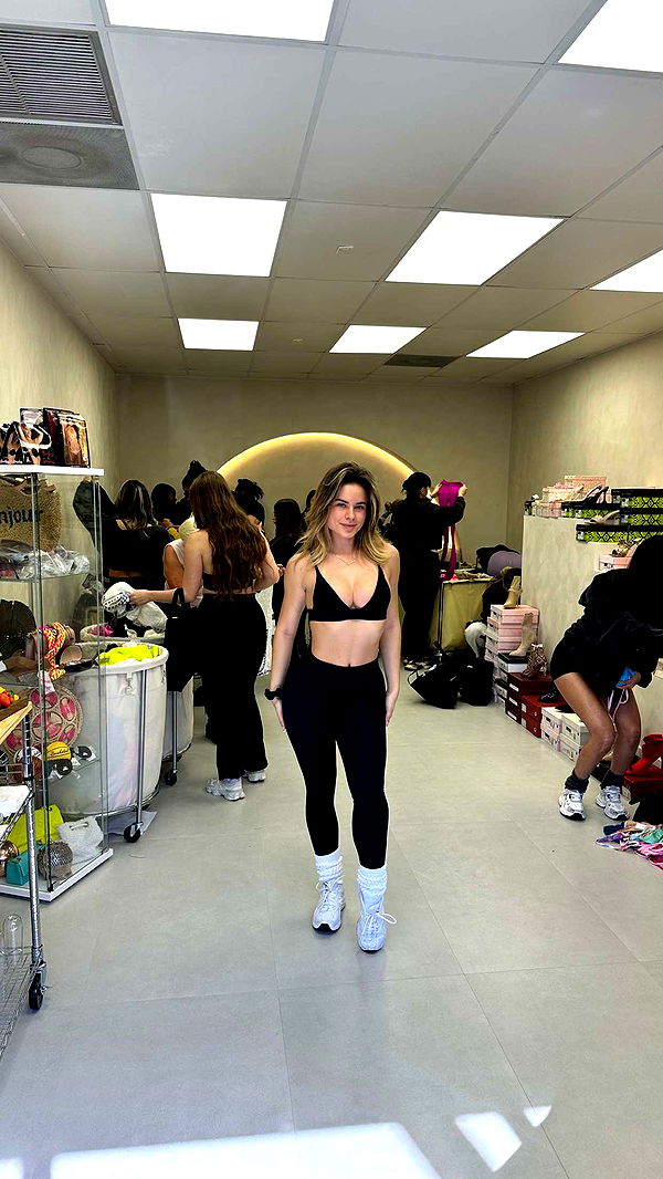 yaslenxoxo image ~ Altpins