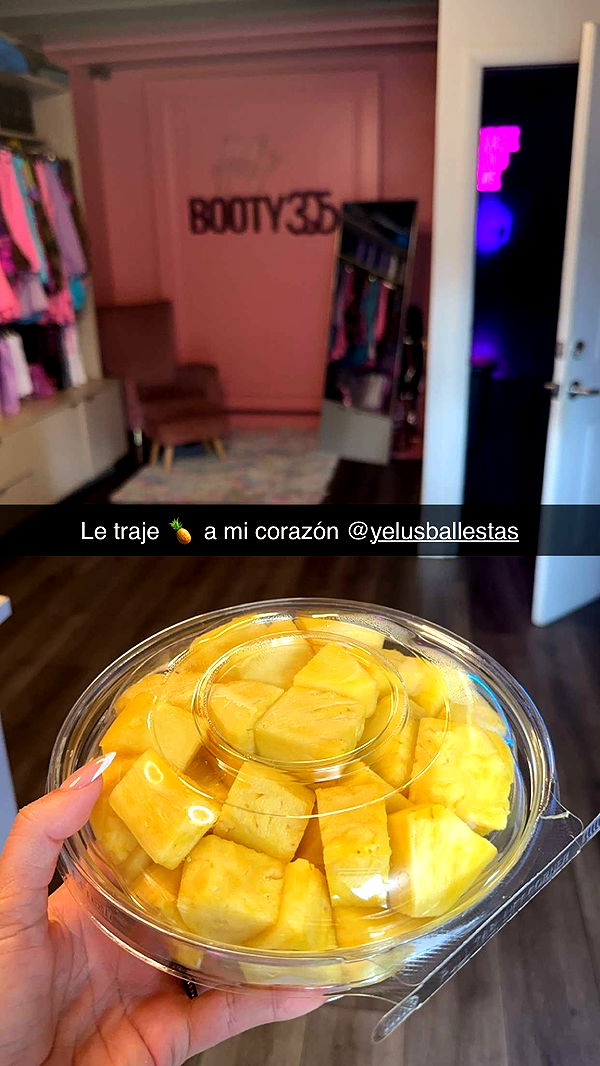 yaslenxoxo image ~ Altpins