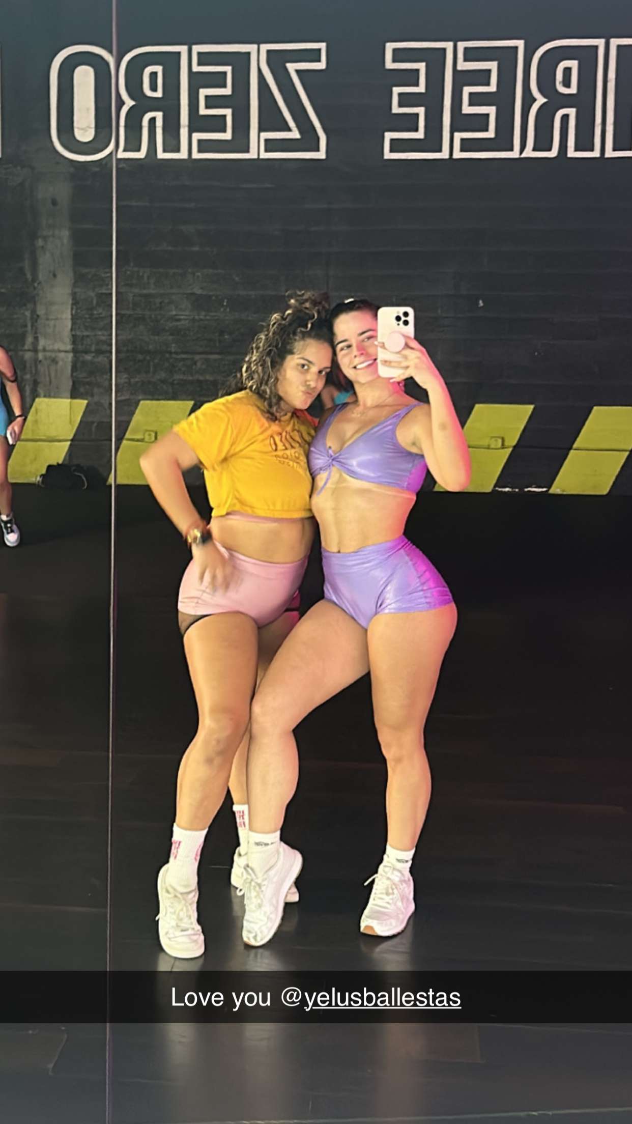 yaslenxoxo snapchat image archive image