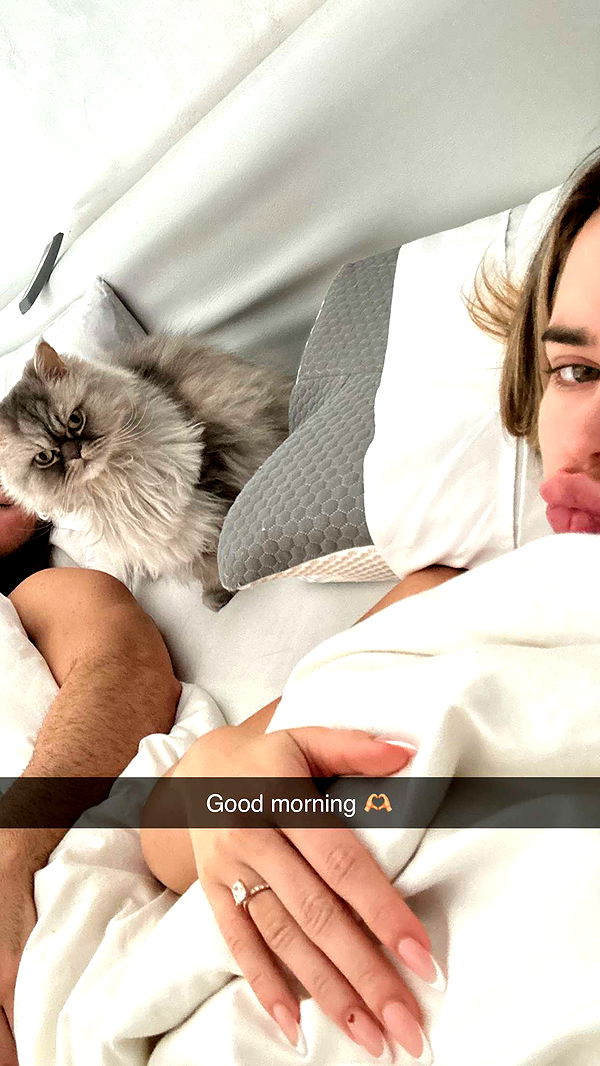 yaslenxoxo image ~ Altpins