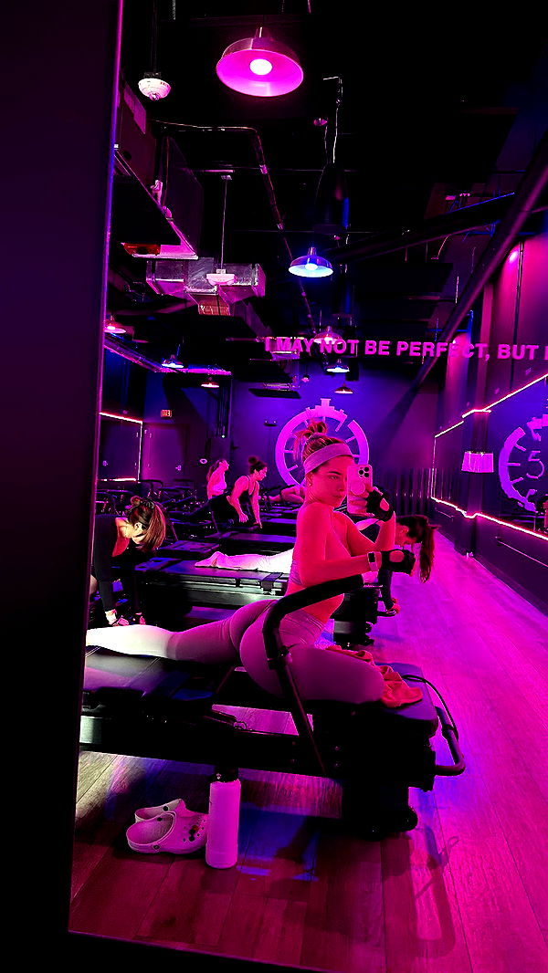 yaslenxoxo image ~ Altpins