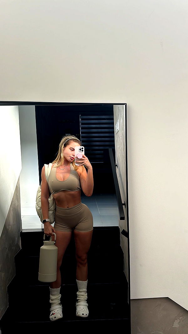 yaslenxoxo image ~ Altpins