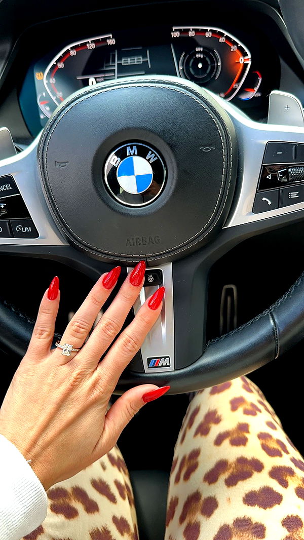 yaslenxoxo image ~ Altpins