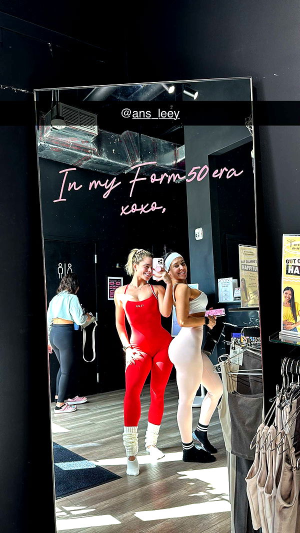 yaslenxoxo image ~ Altpins