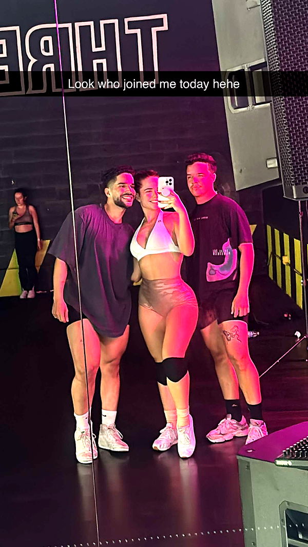 yaslenxoxo image ~ Altpins