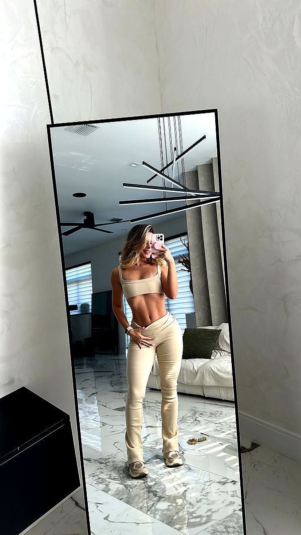 yaslenxoxo image ~ Altpins