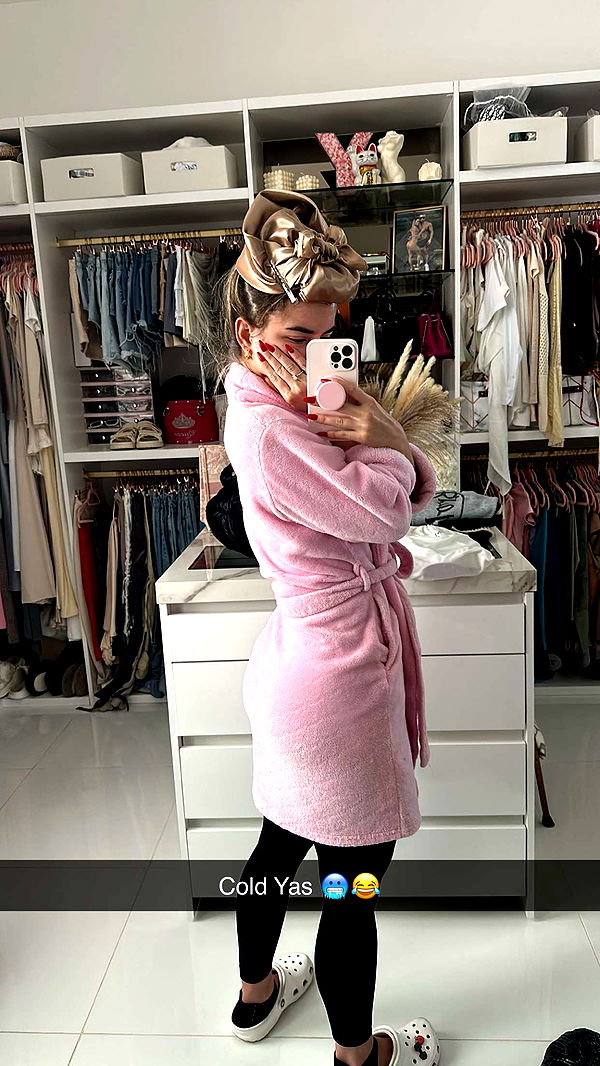 yaslenxoxo image ~ Altpins