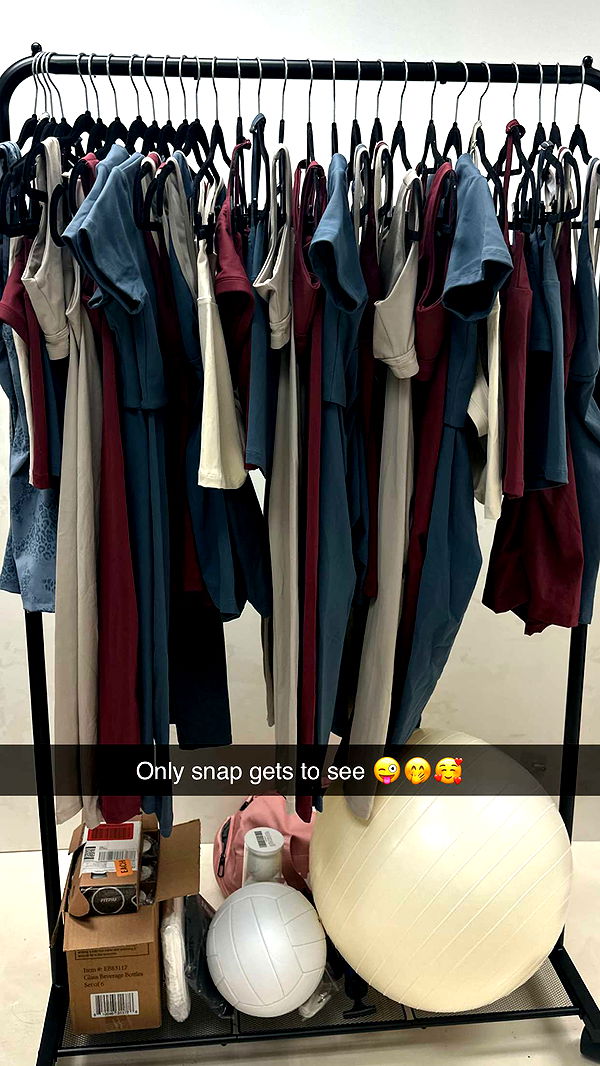 yaslenxoxo image ~ Altpins