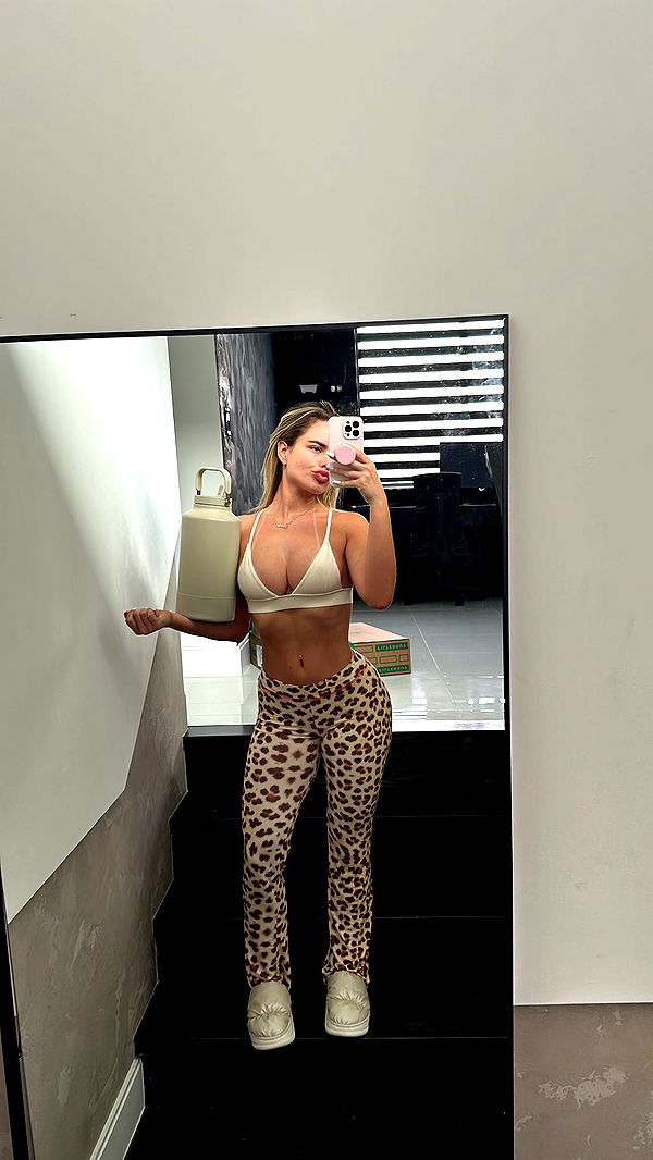 yaslenxoxo image ~ Altpins