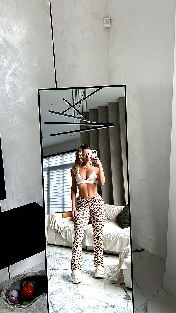 yaslenxoxo image ~ Altpins