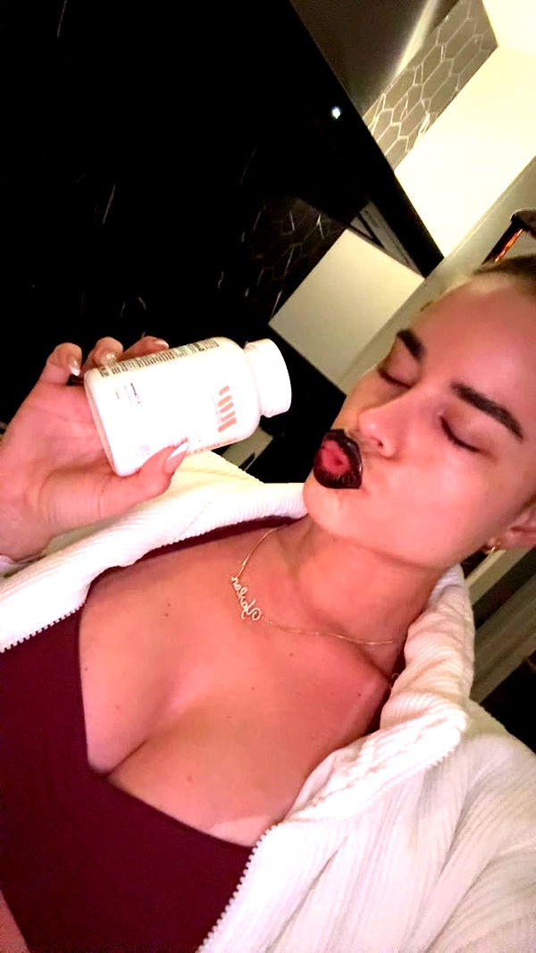 yaslenxoxo image ~ Altpins