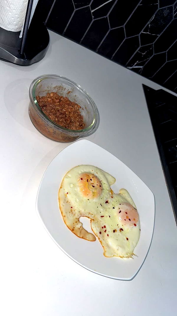 yaslenxoxo image ~ Altpins