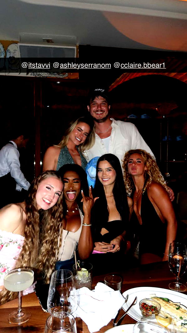 yaslenxoxo image ~ Altpins