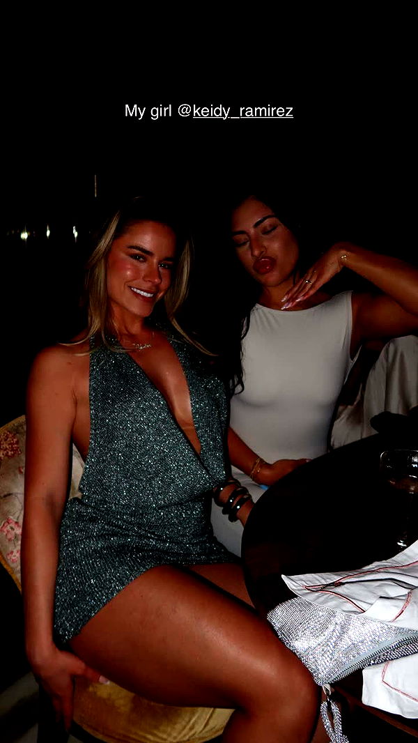 yaslenxoxo image ~ Altpins