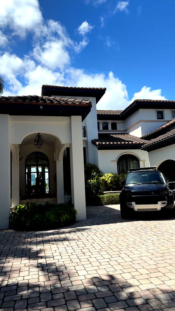 yaslenxoxo image ~ Altpins