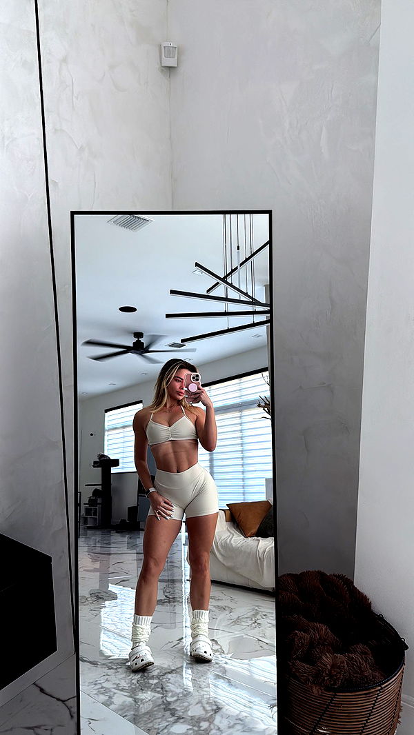 yaslenxoxo image ~ Altpins