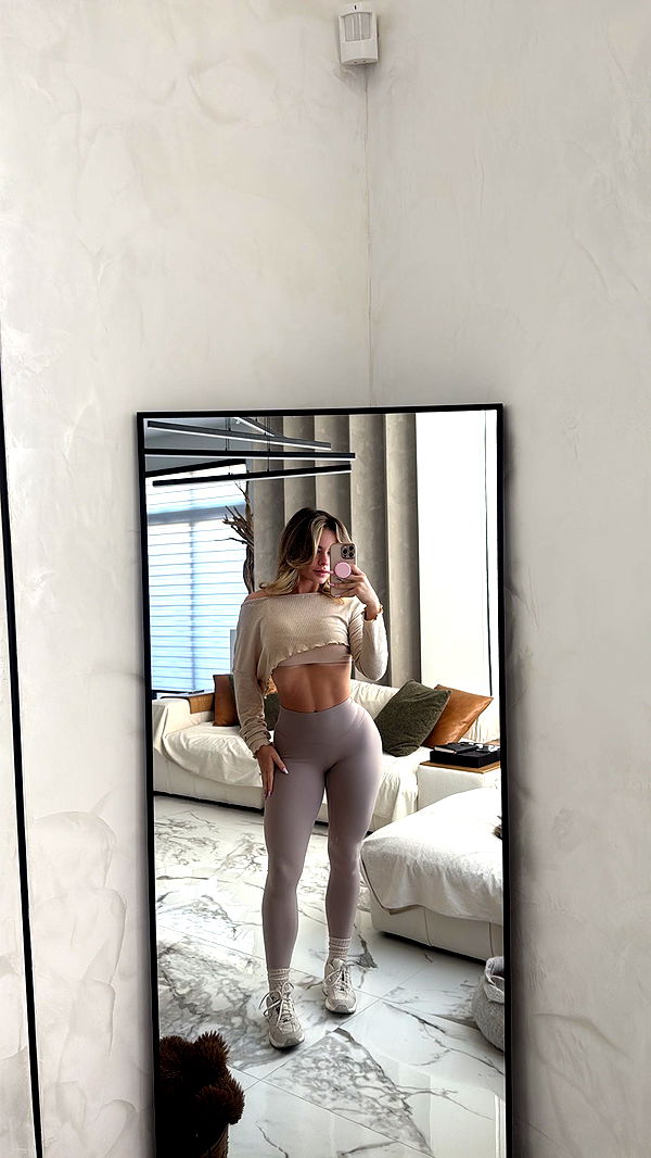 yaslenxoxo image ~ Altpins