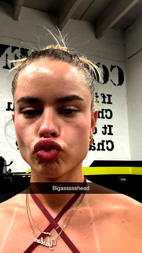 yaslenxoxo image ~ Altpins