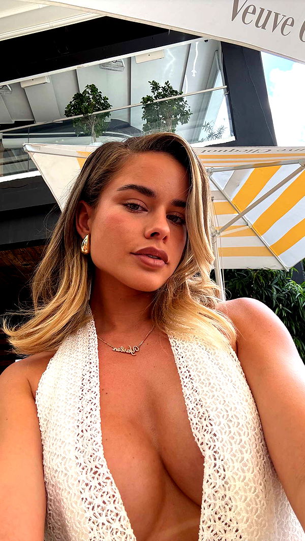 yaslenxoxo image ~ Altpins