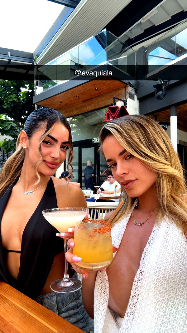 yaslenxoxo image ~ Altpins