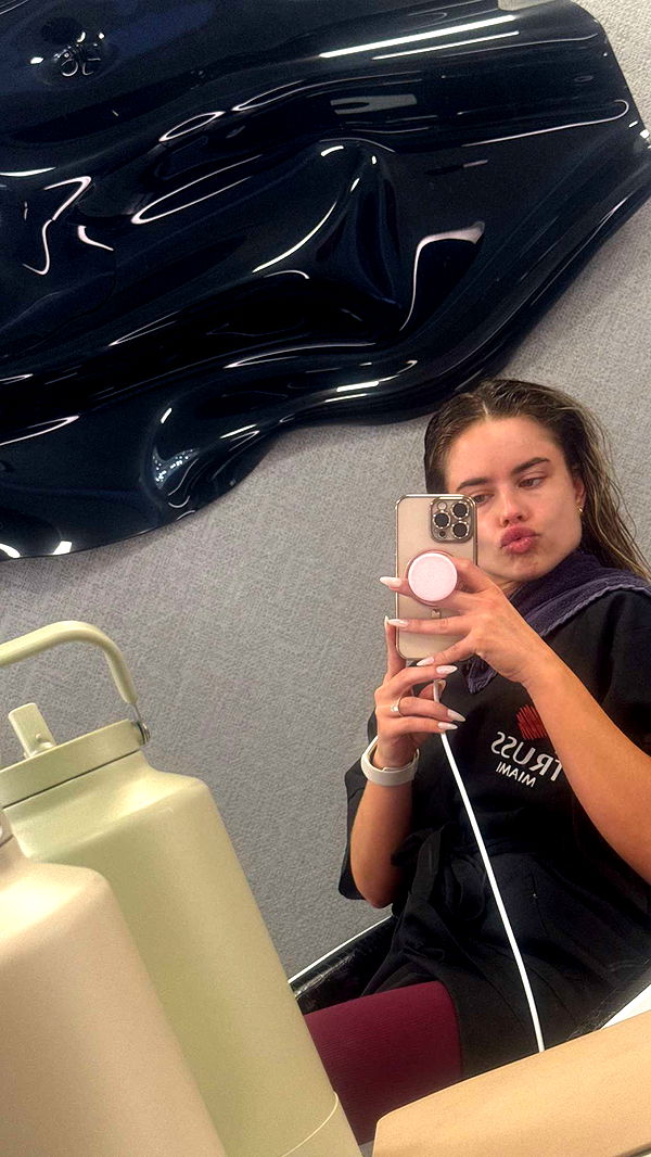 yaslenxoxo image ~ Altpins