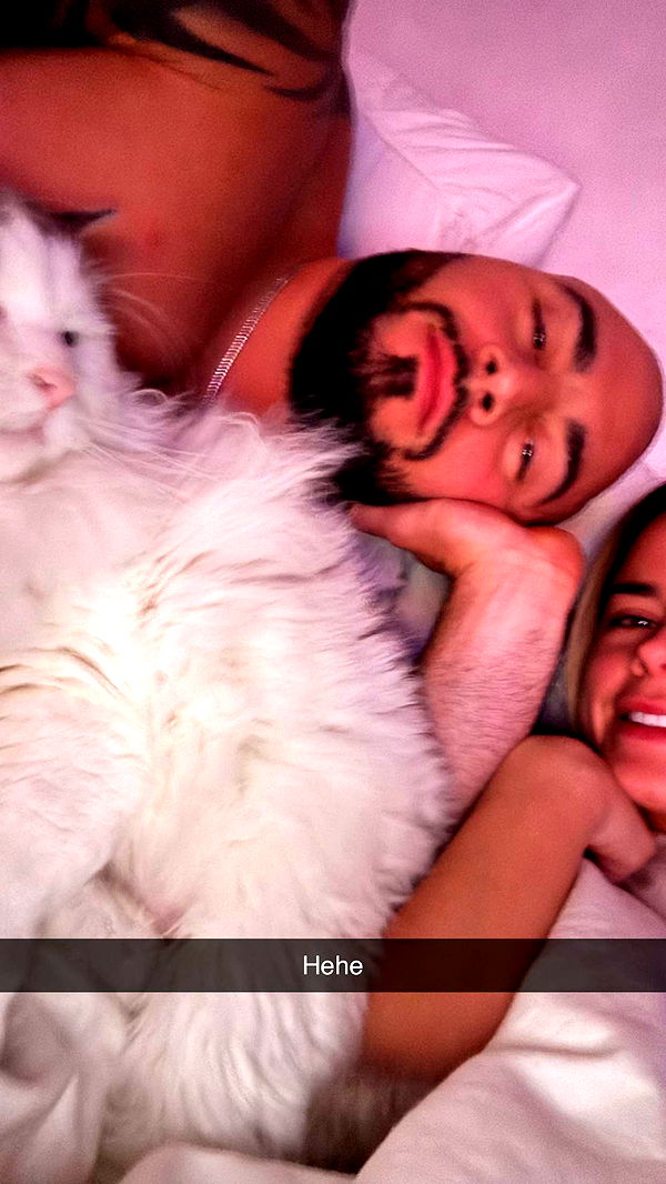 yaslenxoxo image ~ Altpins