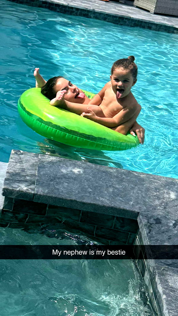 yaslenxoxo image ~ Altpins