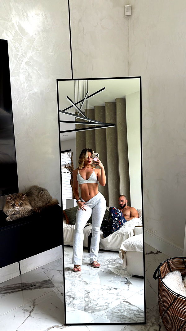 yaslenxoxo image ~ Altpins