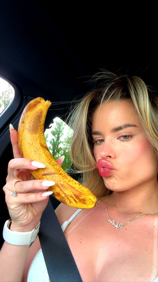 yaslenxoxo image ~ Altpins