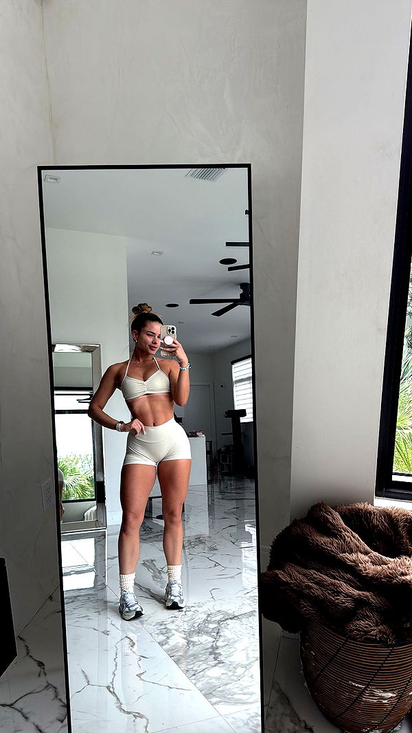 yaslenxoxo image ~ Altpins